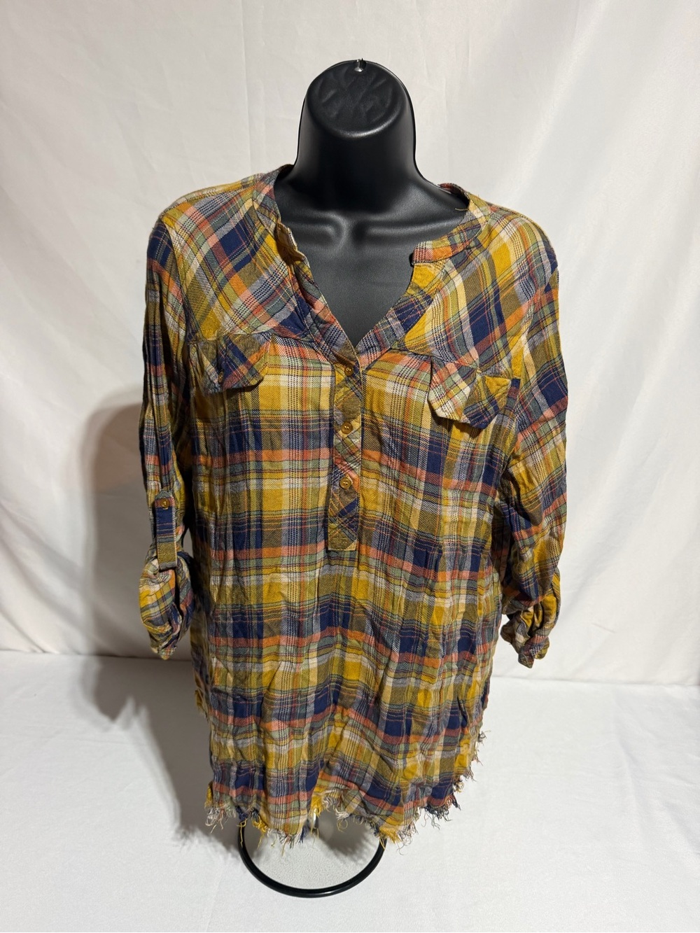 Hester & Orchard Plaid Popover Top Size M Distressed Frayed Hem Boho